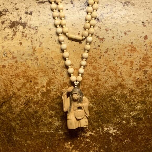 Celluloid Necklace w/ Netsuke Man Changing Faces Signed and Vintage - Picture 1 of 13